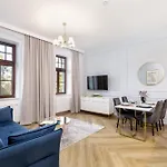 Apartment Sonata *
