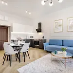 Apartment Sonata